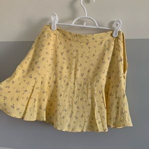 flowy yellow floral skirt